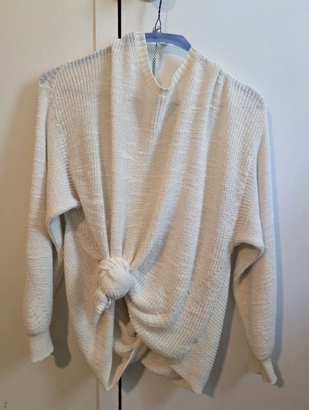American Eagle Outfitters Cream Sweater, Size Large